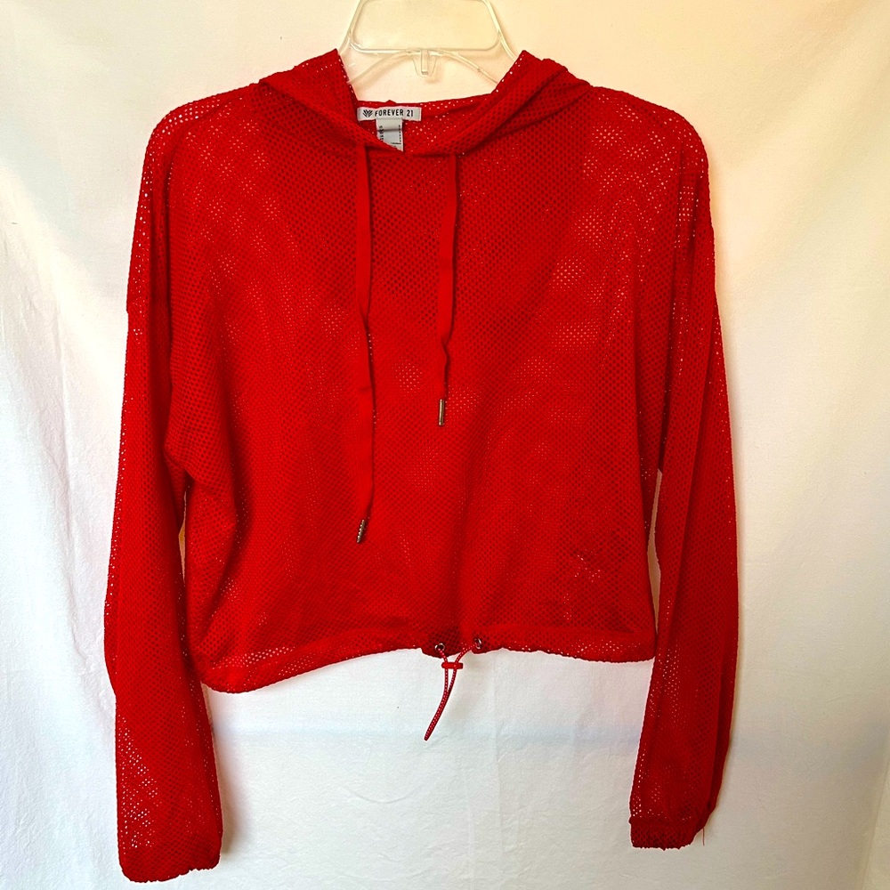 Red mesh workout crop top with drawstring for snatching waist